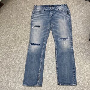 Silver Jeans Blue Straight Leg Women Jeans w29/L32. Torn and patched.stretch